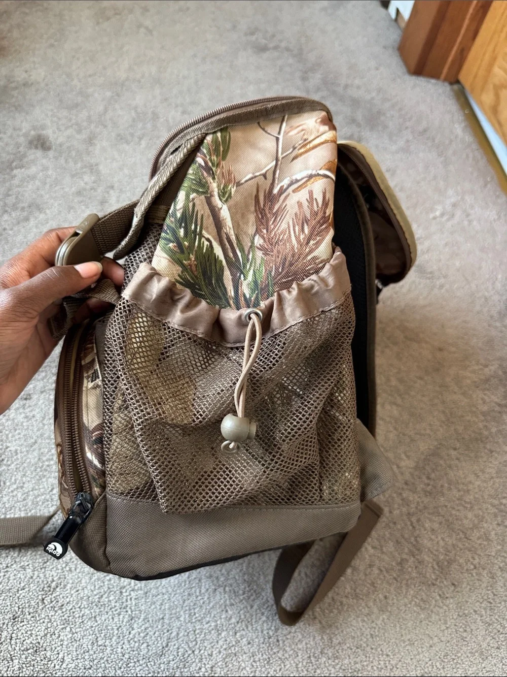 Igloo Sportsman Realtree Camouflage Backpack Hunting Fishing Outdoor